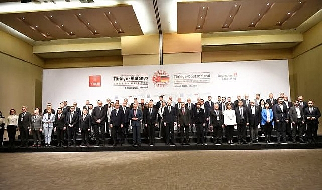 burhaniye-belediyesi-turkiye-almanya-kardes-sehirler-zirvesine-katildi-WOYA4kCU.jpg