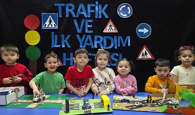 trafik-kurallarini-eglenerek-ogrendiler-KphYdnKR.jpg